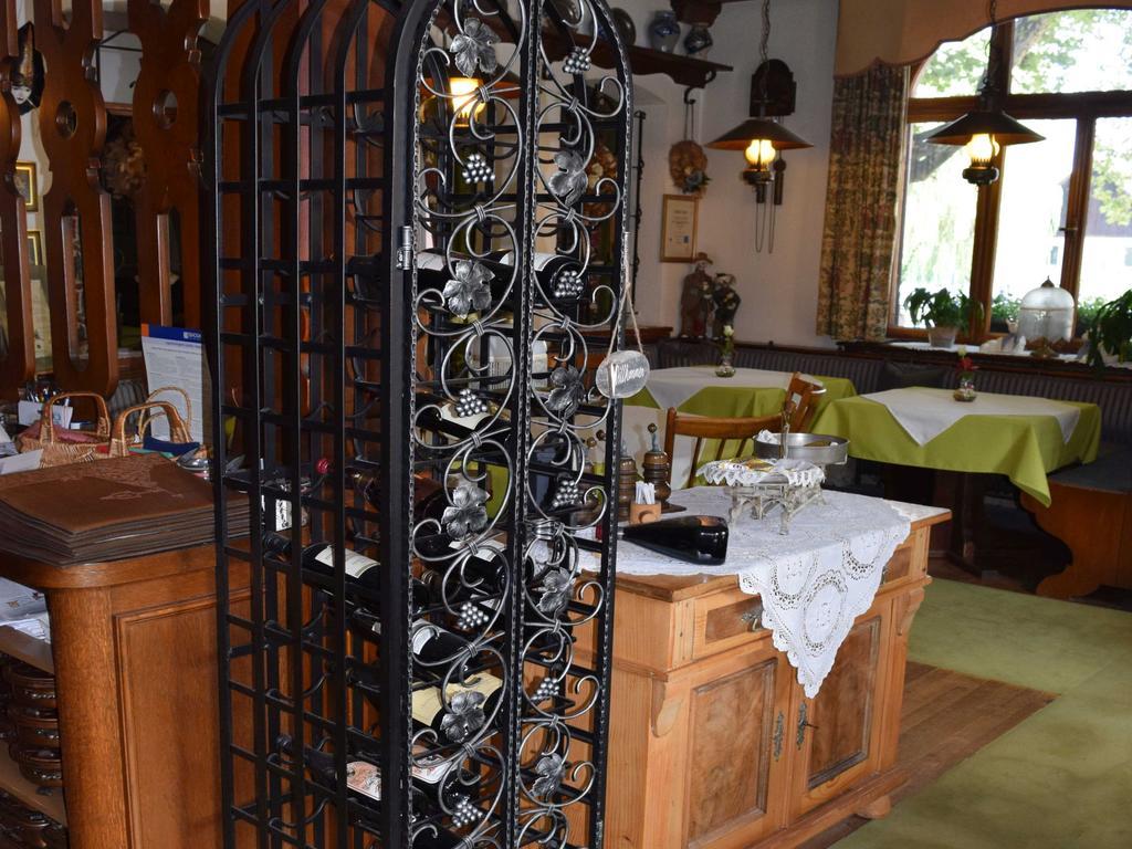 Hotel-Restaurant Ochsen Хаслах-им-Кинцигталь Экстерьер фото