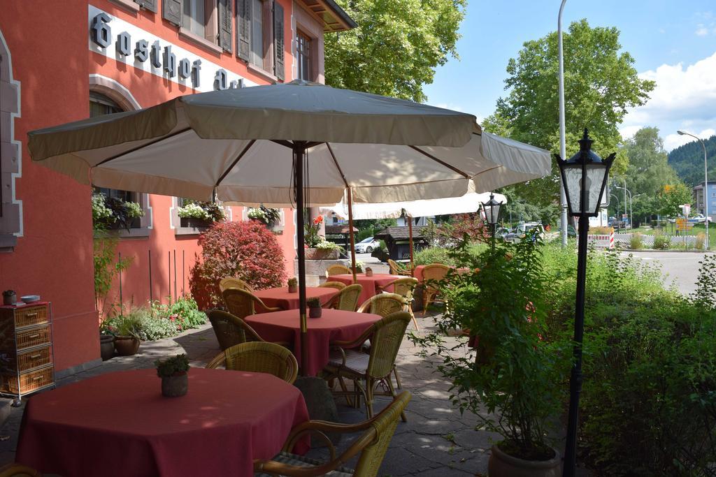 Hotel-Restaurant Ochsen Хаслах-им-Кинцигталь Экстерьер фото